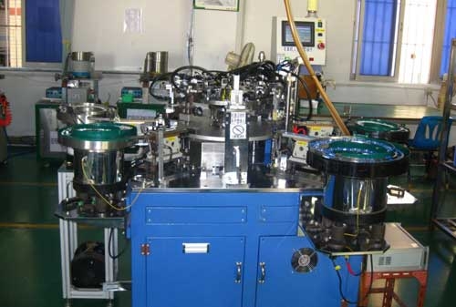 精密龍生產(chǎn)車間